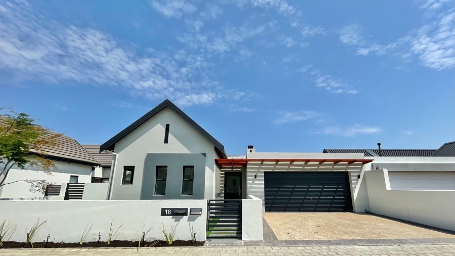 3 Bedroom Property for Sale in Sitari Country Estate Western Cape